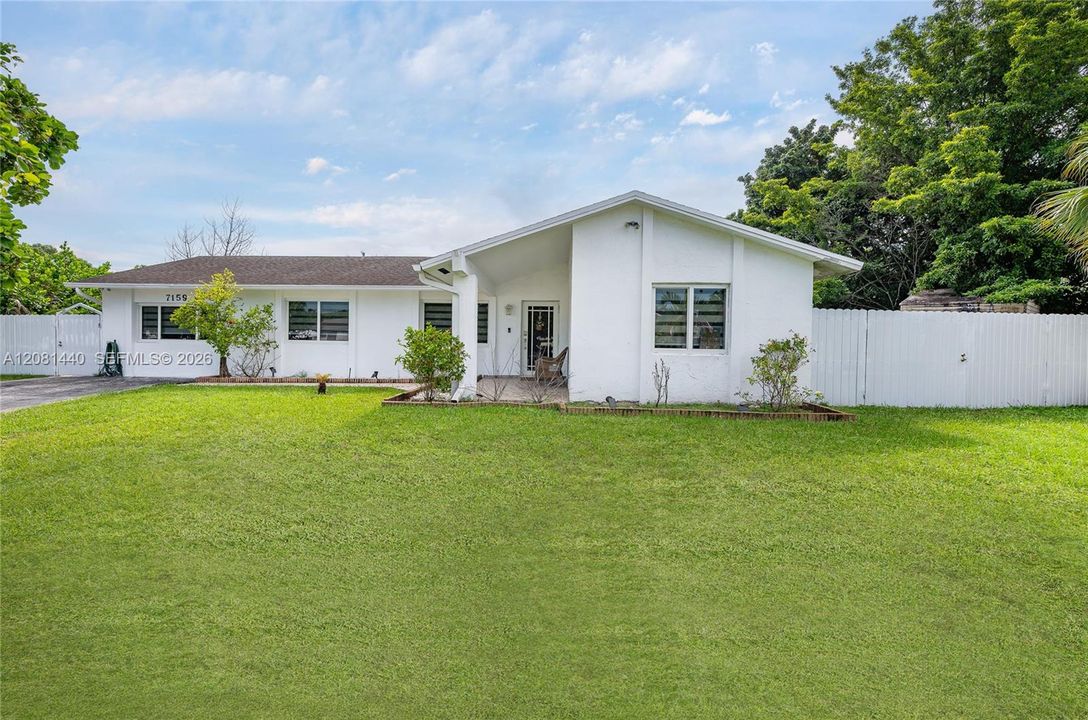 For Sale: $797,000 (4 beds, 2 baths, 1343 Square Feet)