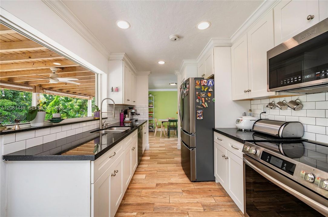 For Sale: $797,000 (4 beds, 2 baths, 1343 Square Feet)