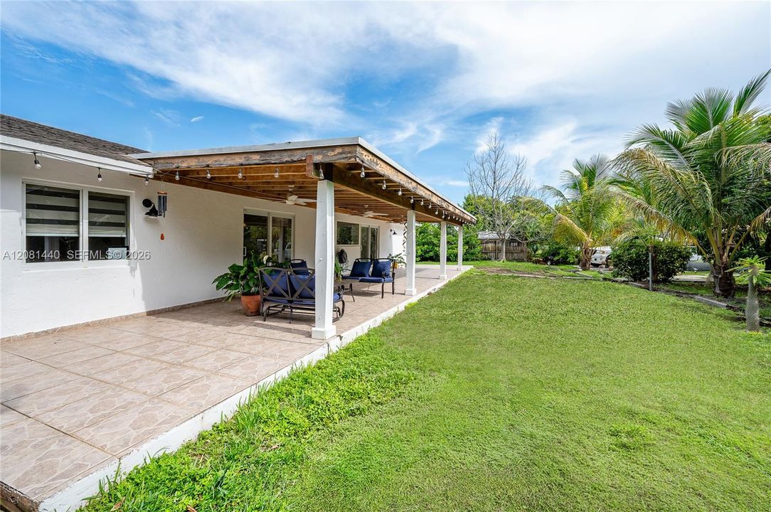 For Sale: $797,000 (4 beds, 2 baths, 1343 Square Feet)