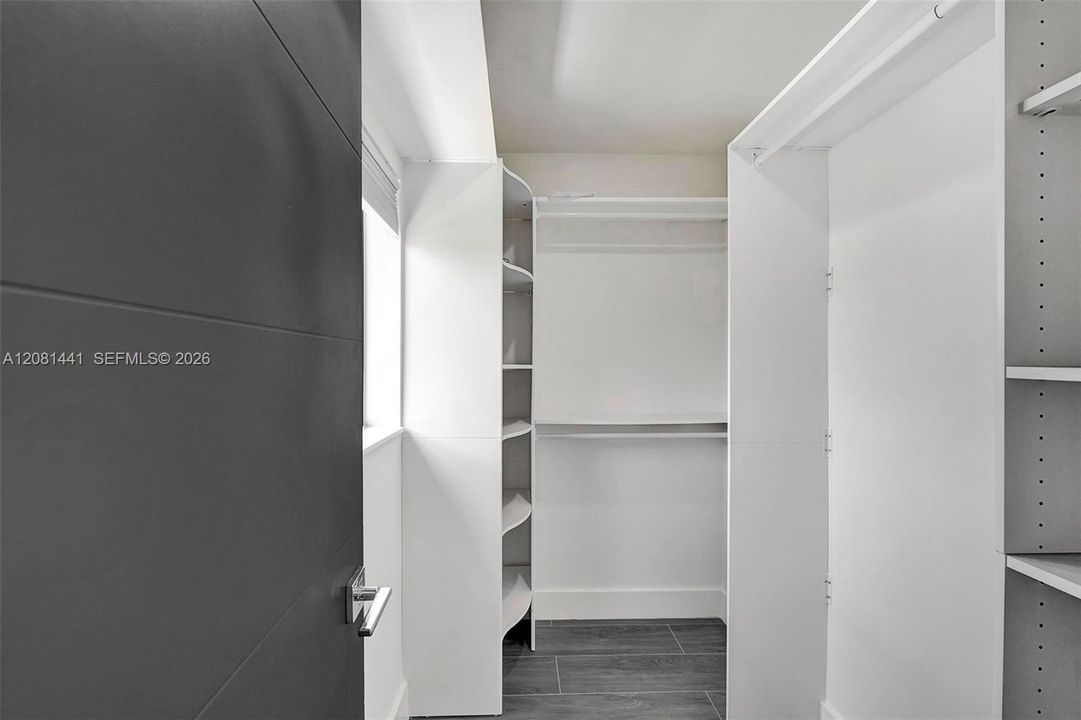 For Rent: $2,000 (1 beds, 1 baths, 0 Square Feet)