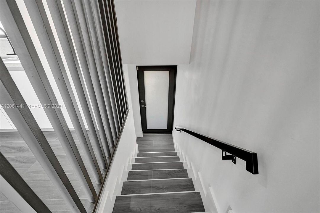 For Rent: $2,000 (1 beds, 1 baths, 0 Square Feet)