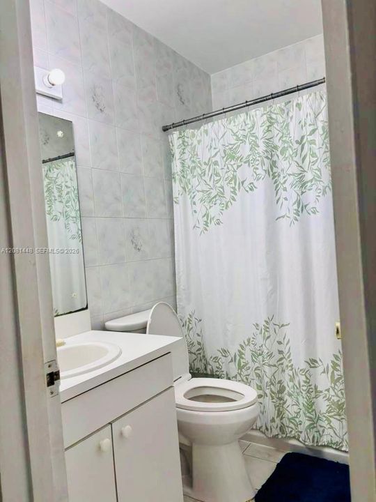 В аренду: $2,990 (3 спален, 1 ванн, 1015 Квадратных фут)