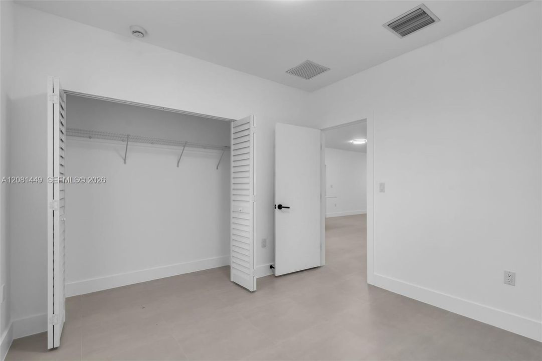 For Rent: $2,850 (3 beds, 2 baths, 1150 Square Feet)