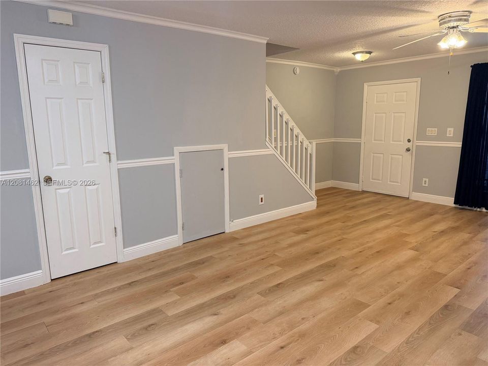 В аренду: $2,600 (2 спален, 2 ванн, 1120 Квадратных фут)