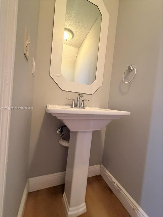 Downstair half bathroom