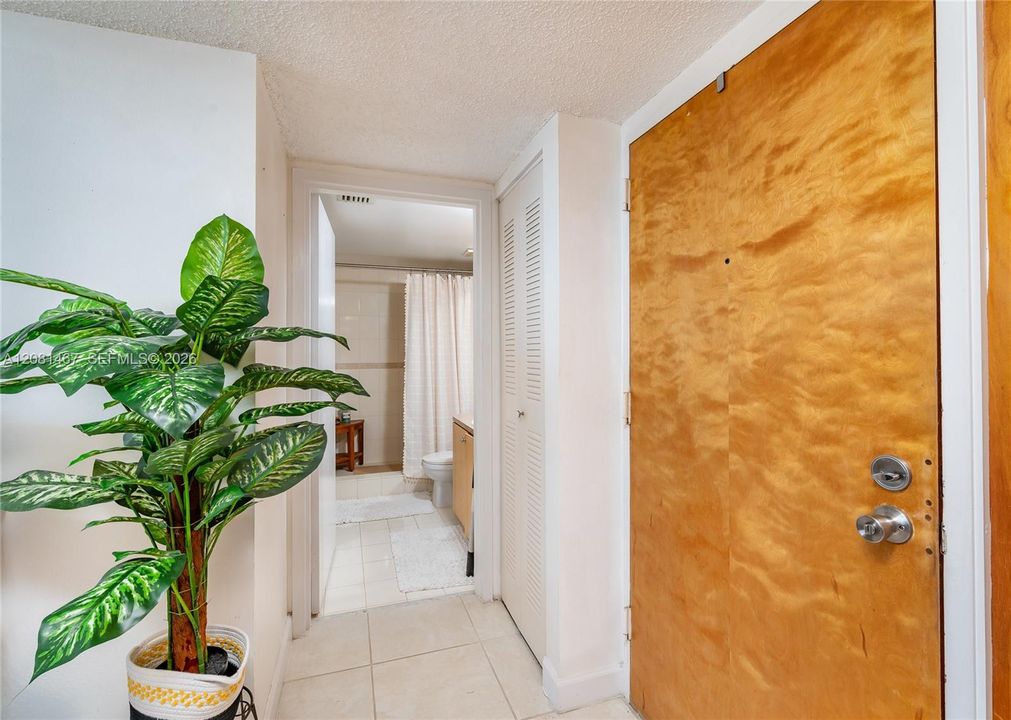 В аренду: $2,800 (2 спален, 2 ванн, 1030 Квадратных фут)