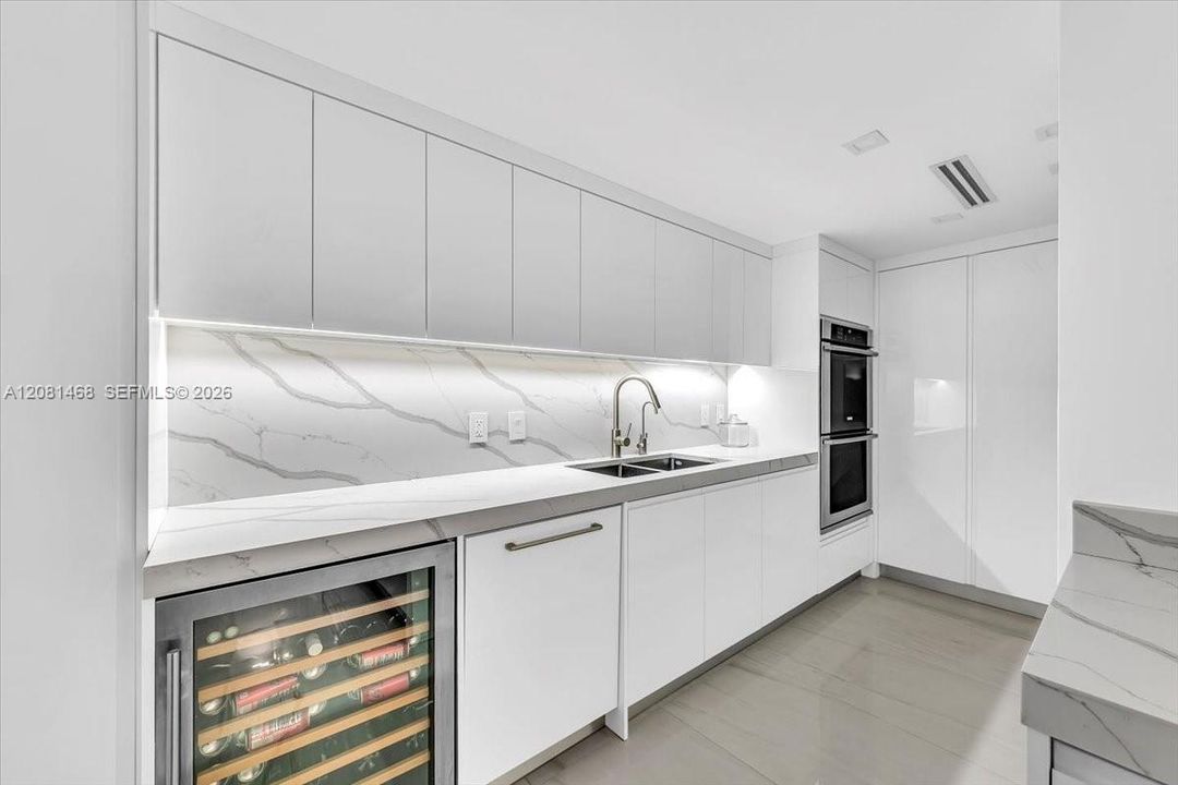 En Venta: $1,995,000 (3 camas, 2 baños, 1688 Pies cuadrados)