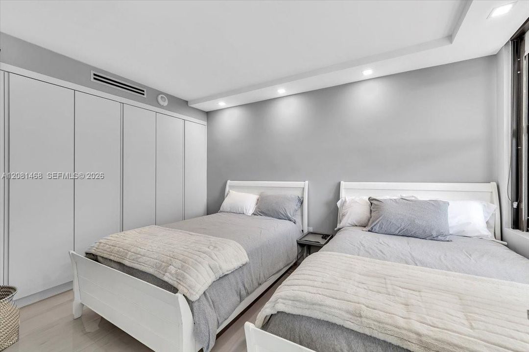 En Venta: $1,995,000 (3 camas, 2 baños, 1688 Pies cuadrados)