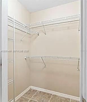 На продажу: $249,900 (3 спален, 2 ванн, 1693 Квадратных фут)