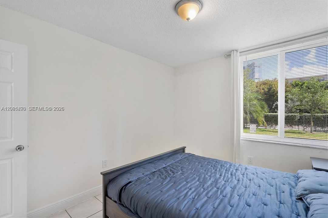 En Venta: $280,000 (2 camas, 2 baños, 937 Pies cuadrados)