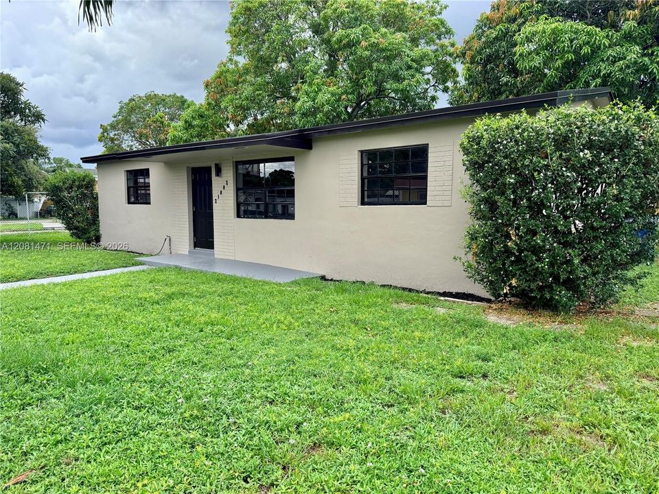 En Venta: $514,900 (3 camas, 2 baños, 880 Pies cuadrados)