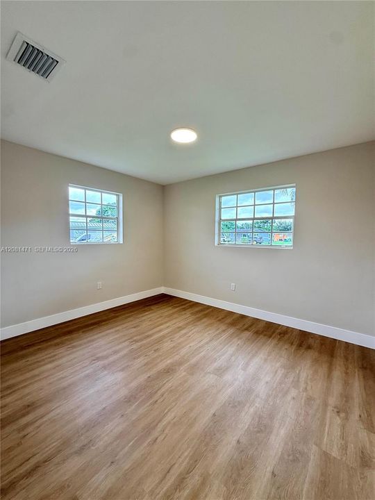 En Venta: $514,900 (3 camas, 2 baños, 880 Pies cuadrados)