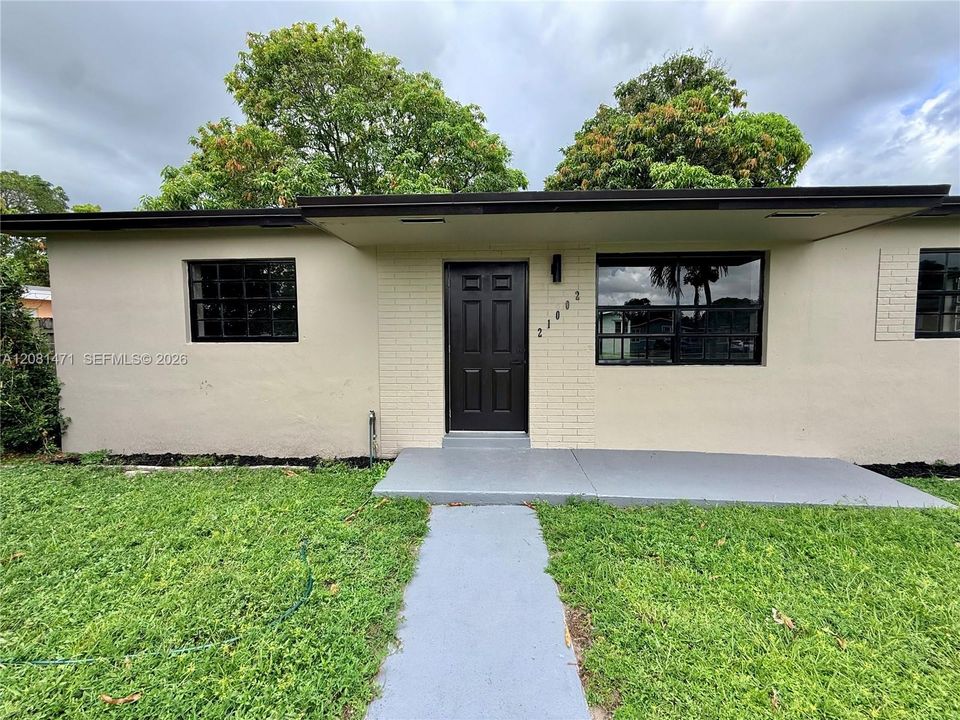 En Venta: $514,900 (3 camas, 2 baños, 880 Pies cuadrados)