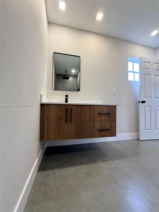 En Venta: $514,900 (3 camas, 2 baños, 880 Pies cuadrados)