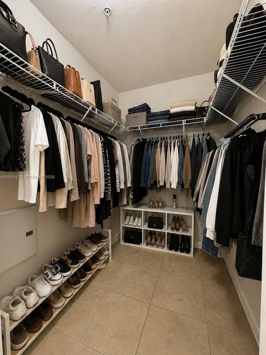 В аренду: $2,677 (3 спален, 2 ванн, 1189 Квадратных фут)