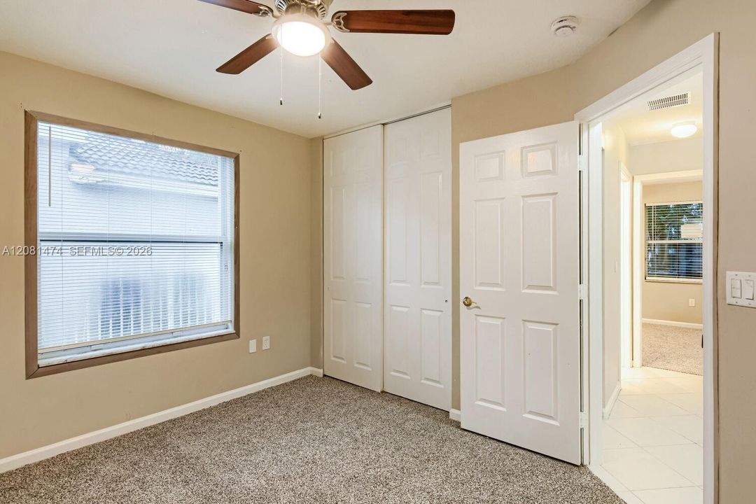 Activo con contrato: $619,900 (4 camas, 2 baños, 1859 Pies cuadrados)