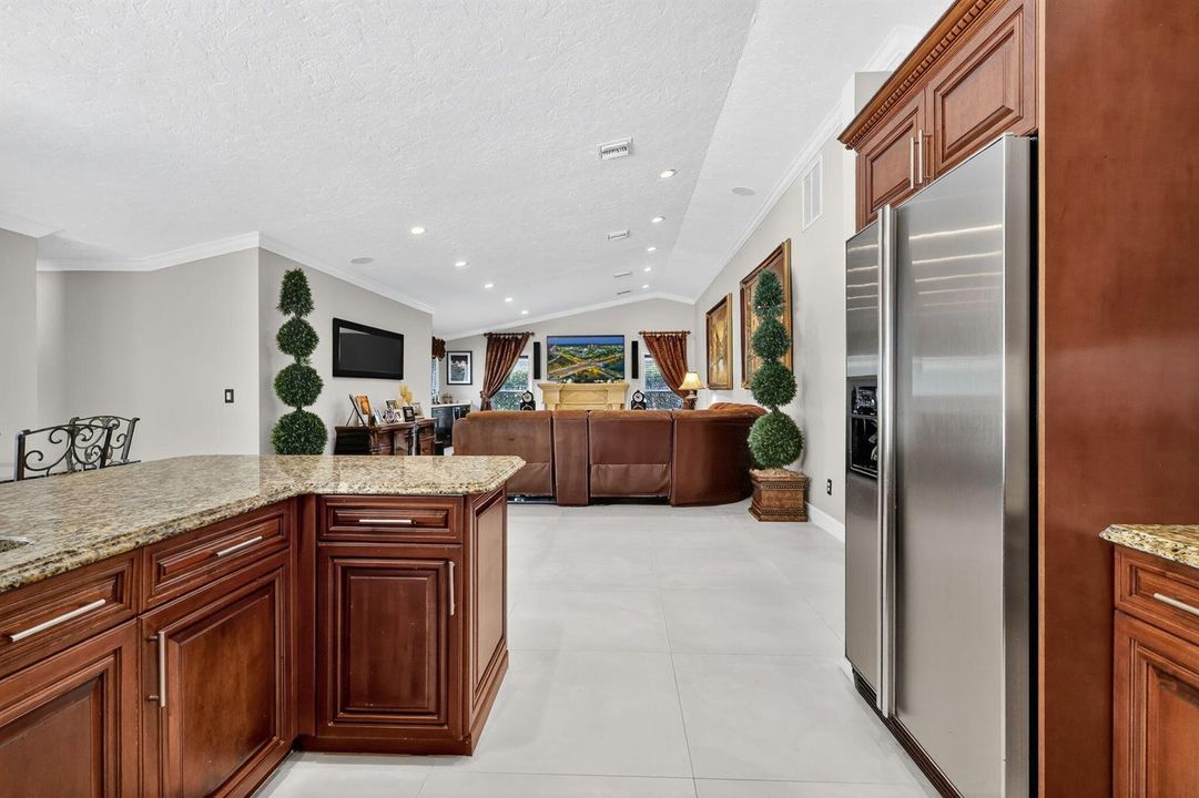 25-web-or-mls-029__82A9785
