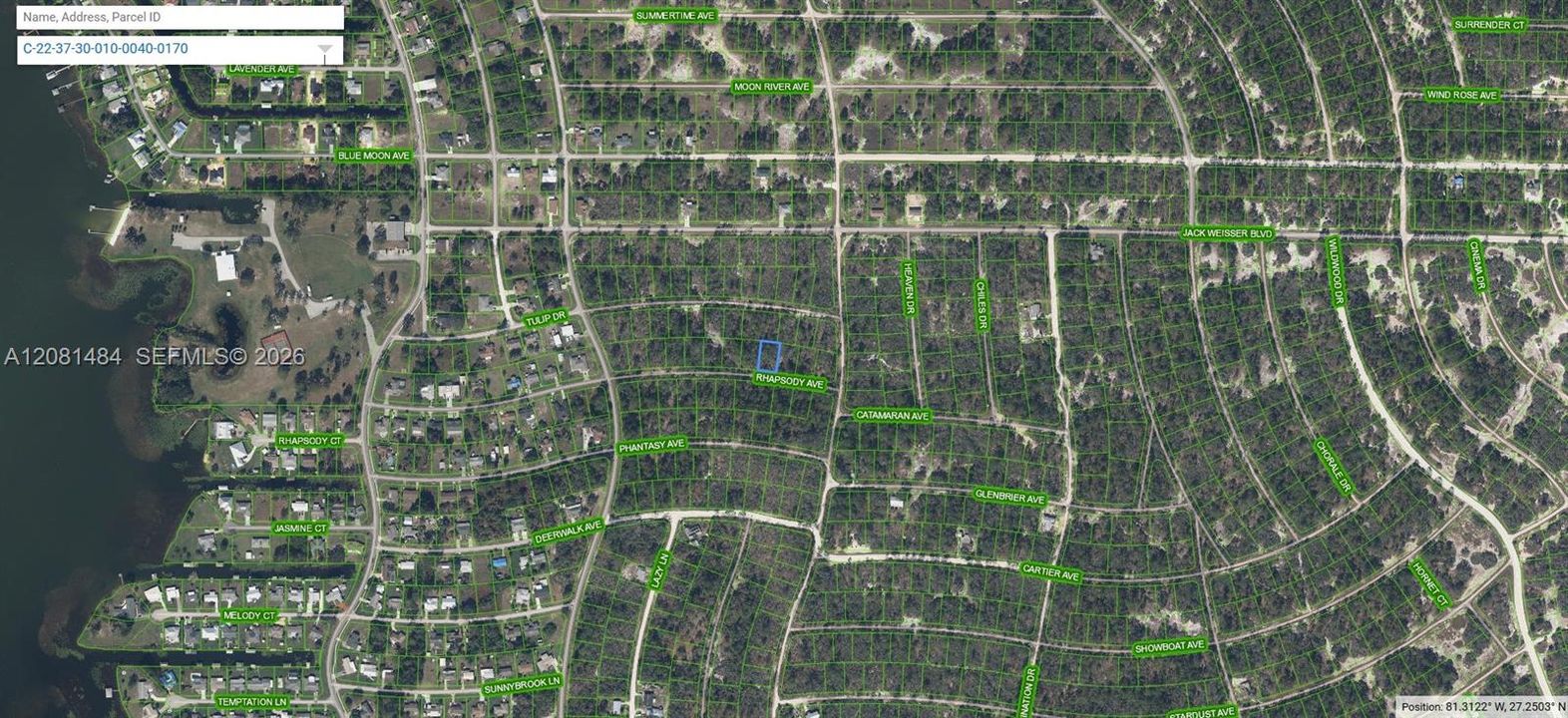 待售: $9,900 (0.22 acres)