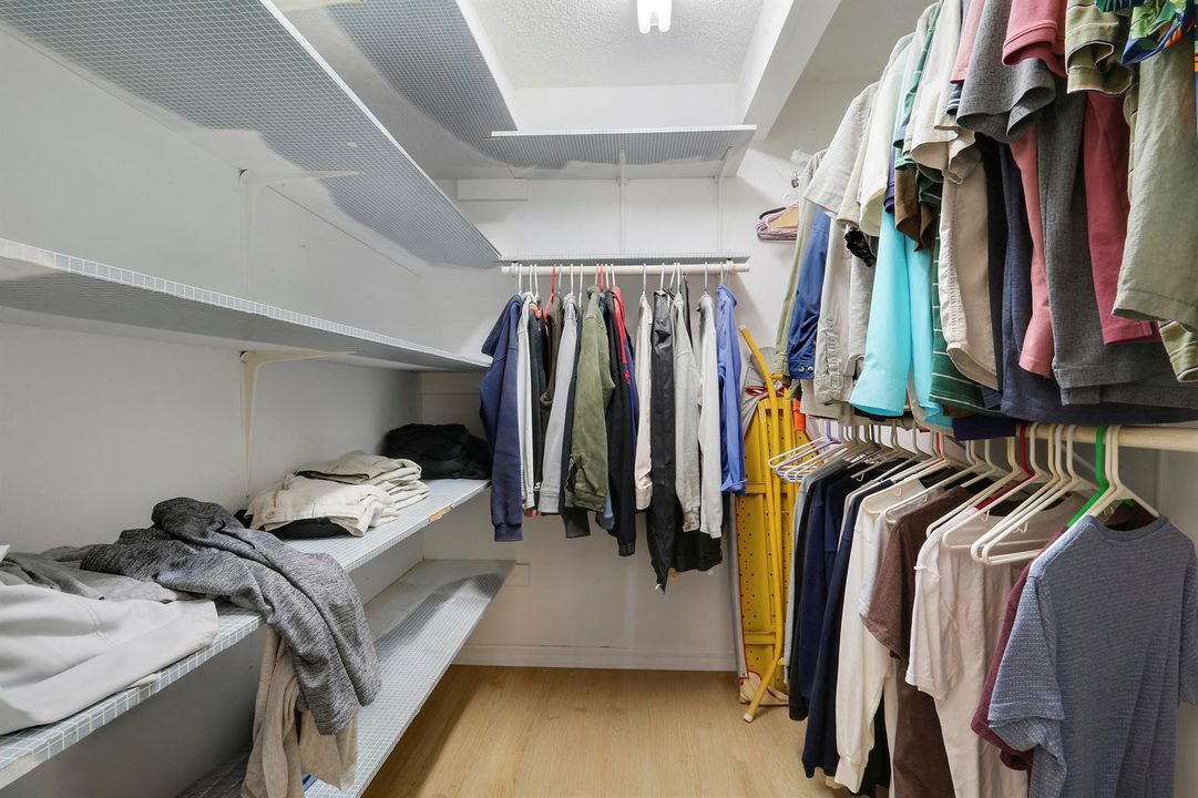 Walk In Closet