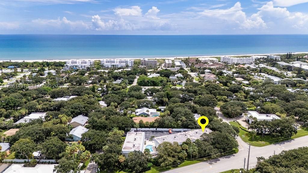 For Sale: $350,000 (2 beds, 2 baths, 1130 Square Feet)