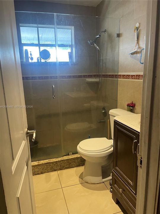На продажу: $599,995 (5 спален, 3 ванн, 2531 Квадратных фут)