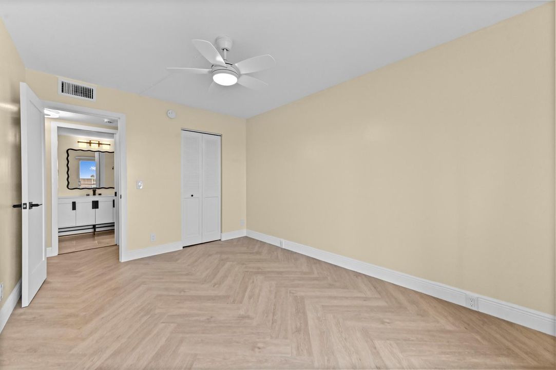 23 Bedroom 03