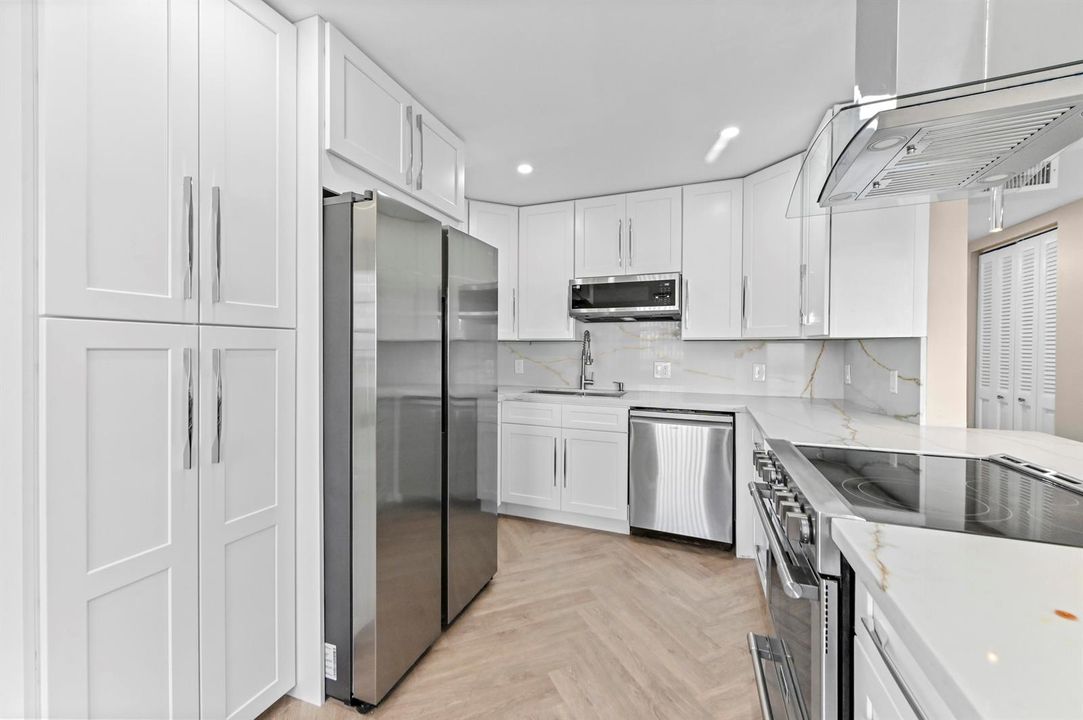 11 Kitchen 01