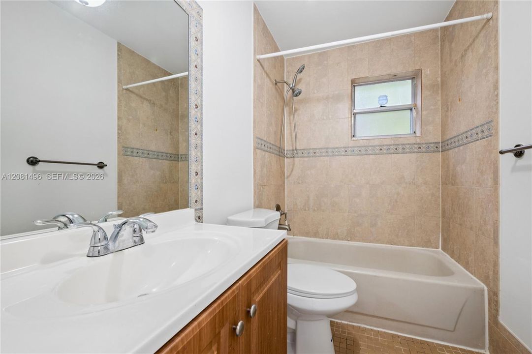 В аренду: $3,200 (2 спален, 1 ванн, 2260 Квадратных фут)