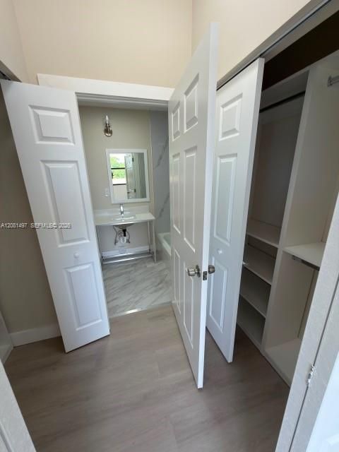 For Rent: $2,250 (2 beds, 2 baths, 1094 Square Feet)