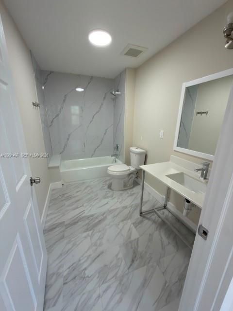 For Rent: $2,250 (2 beds, 2 baths, 1094 Square Feet)