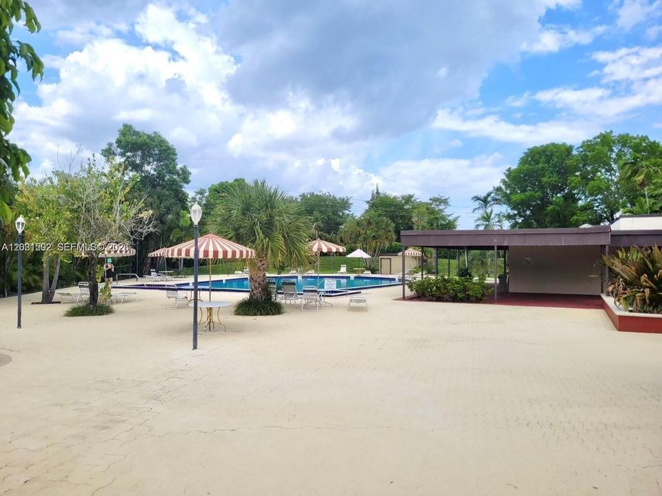En Renta: $1,799 (1 camas, 1 baños, 900 Pies cuadrados)