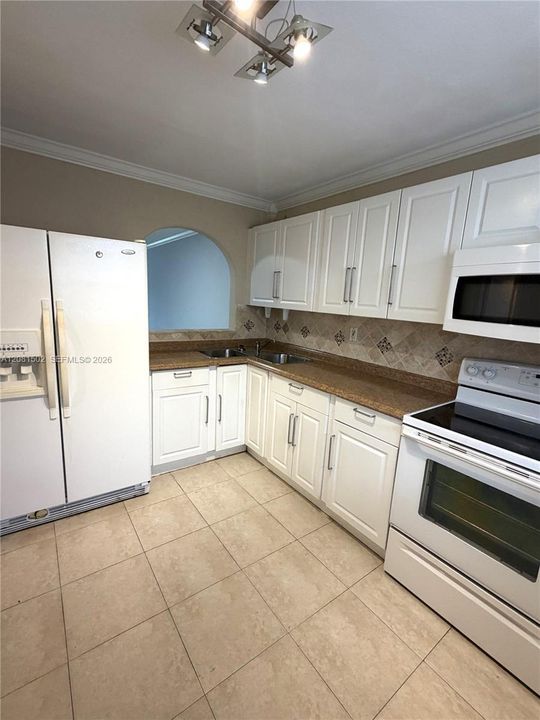 En Renta: $1,799 (1 camas, 1 baños, 900 Pies cuadrados)
