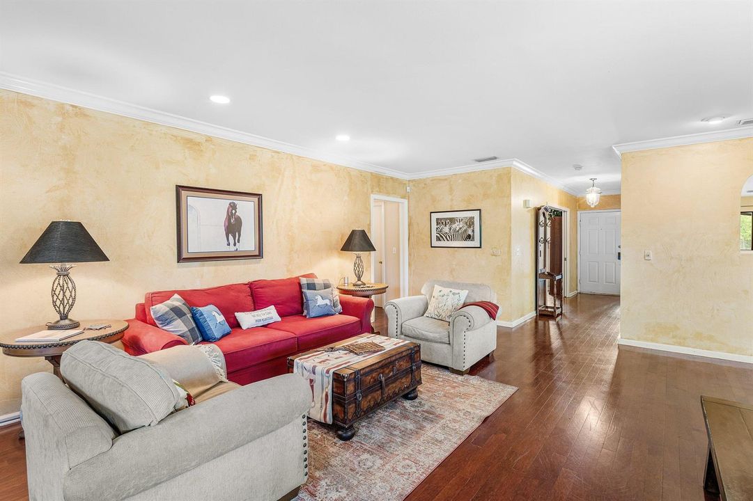015-13329PoloClubRoad-206-Wellington-FL-