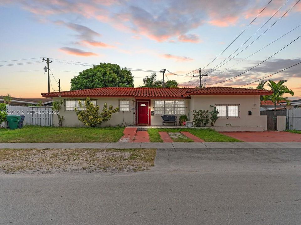 En Venta: $799,000 (0 camas, 0 baños, 2872 Pies cuadrados)