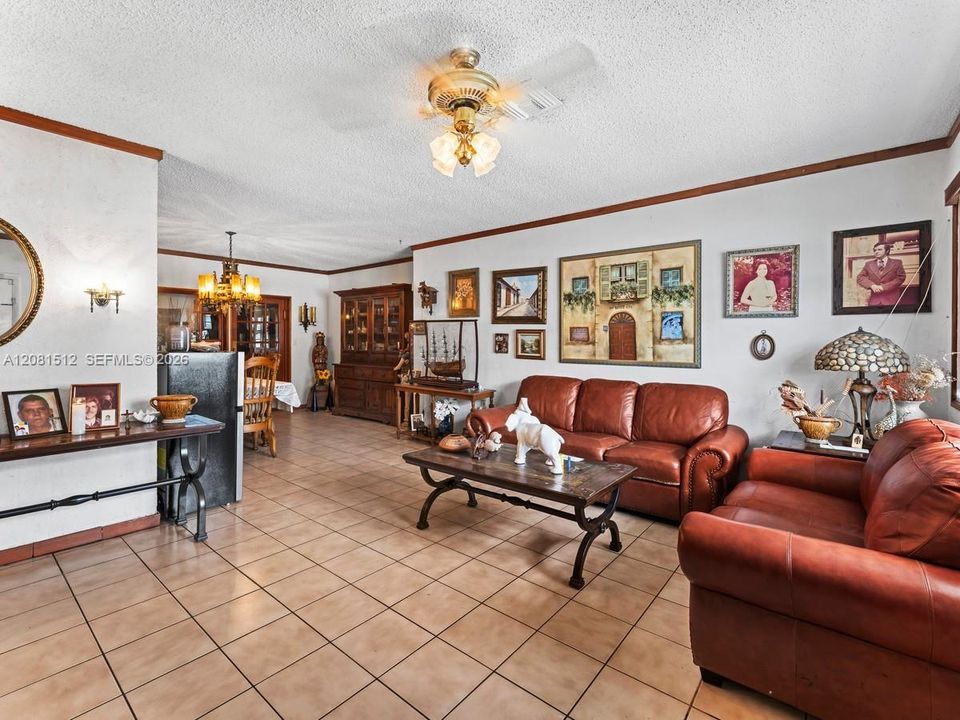 En Venta: $799,000 (0 camas, 0 baños, 2872 Pies cuadrados)