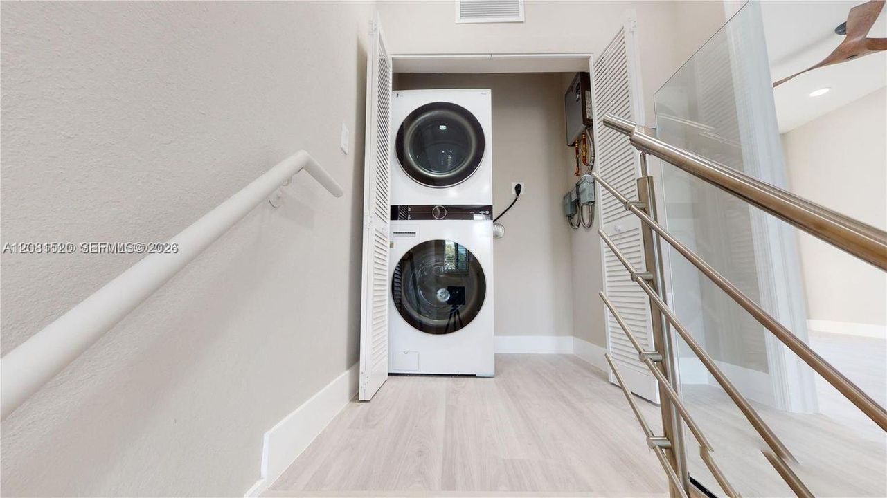 В аренду: $3,600 (2 спален, 2 ванн, 1222 Квадратных фут)