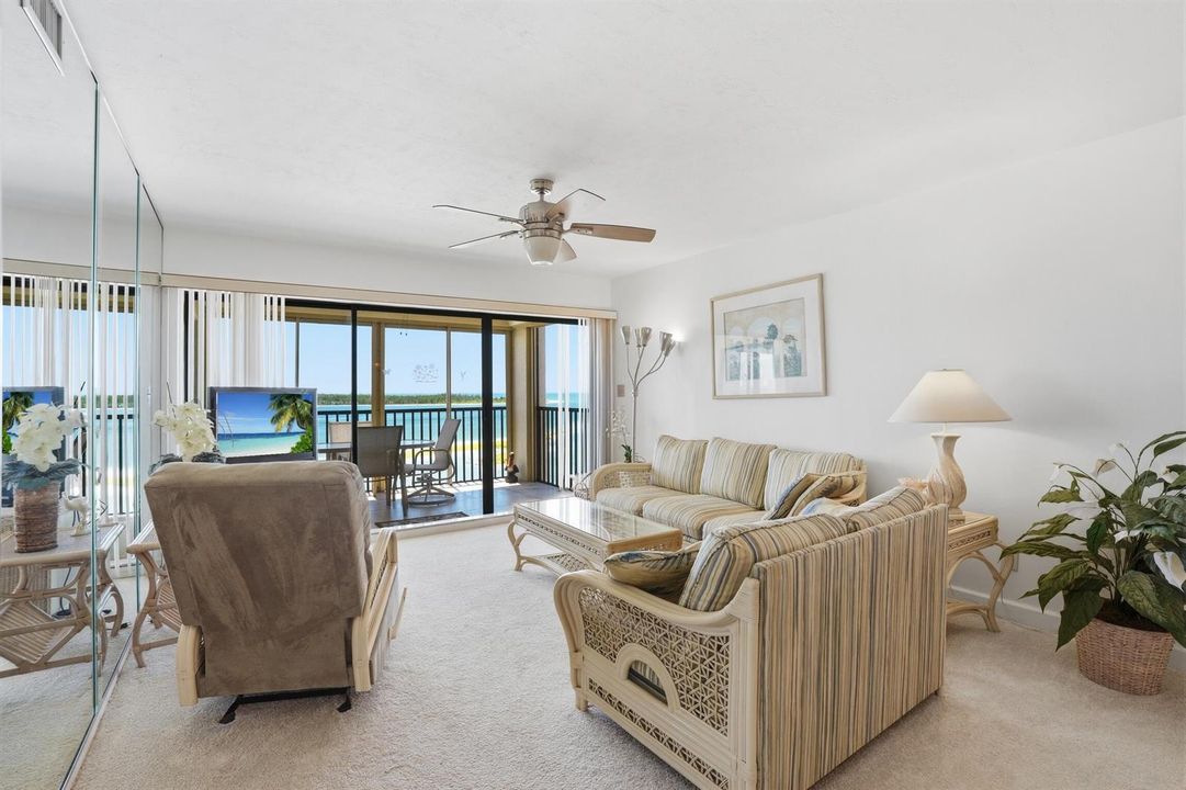 15_8402 estero blvd unit 405-015