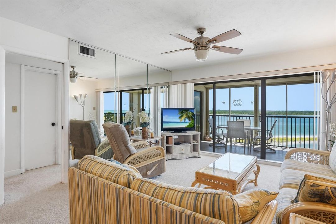 14_8402 estero blvd unit 405-014