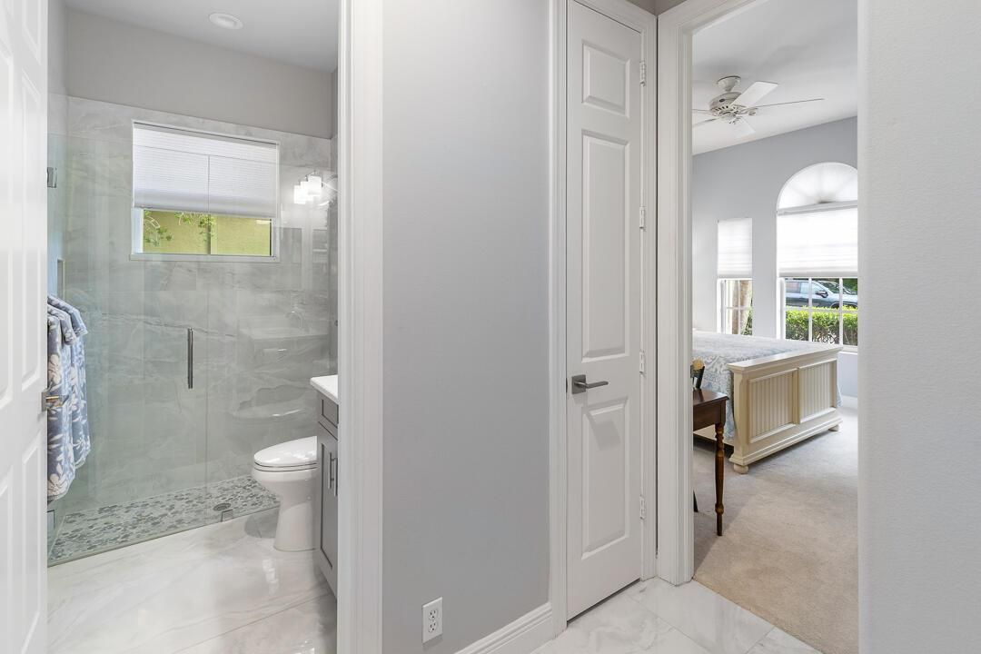 724 SW Pebble Lane-23 - Copy