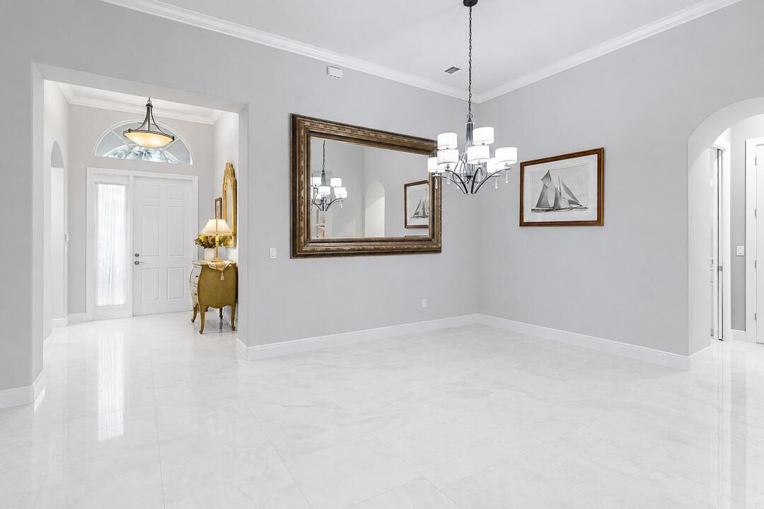 724 SW Pebble Lane-39