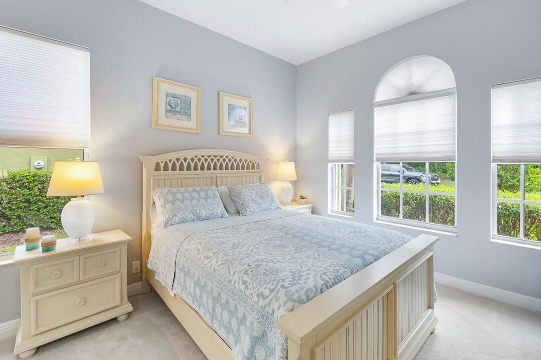 724 SW Pebble Lane-25 - Copy