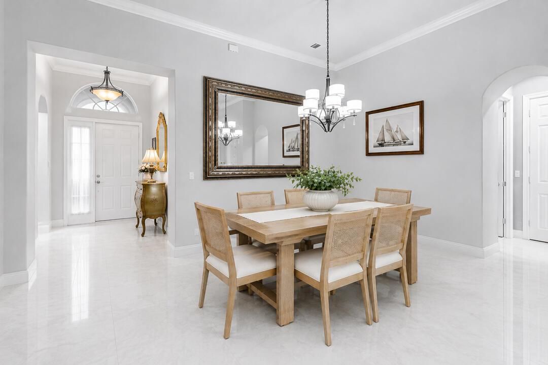 724 SW Pebble Lane-40