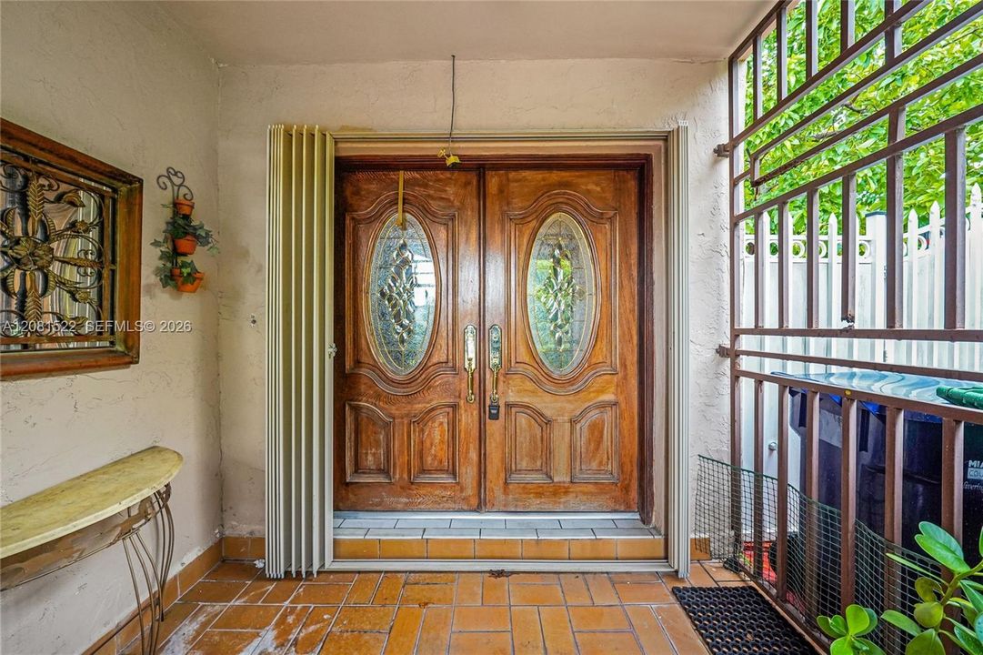 En Venta: $390,000 (3 camas, 2 baños, 1481 Pies cuadrados)