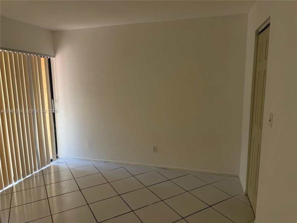 For Rent: $2,950 (4 beds, 2 baths, 1308 Square Feet)
