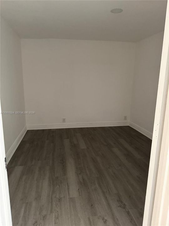 For Rent: $2,950 (4 beds, 2 baths, 1308 Square Feet)
