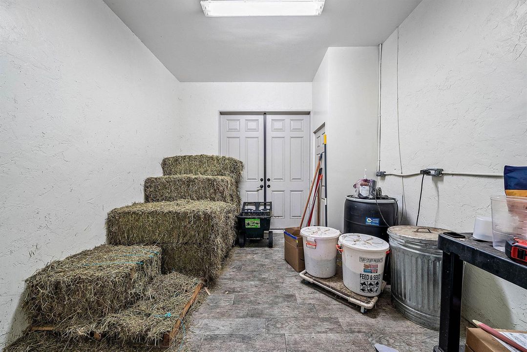 Feed room