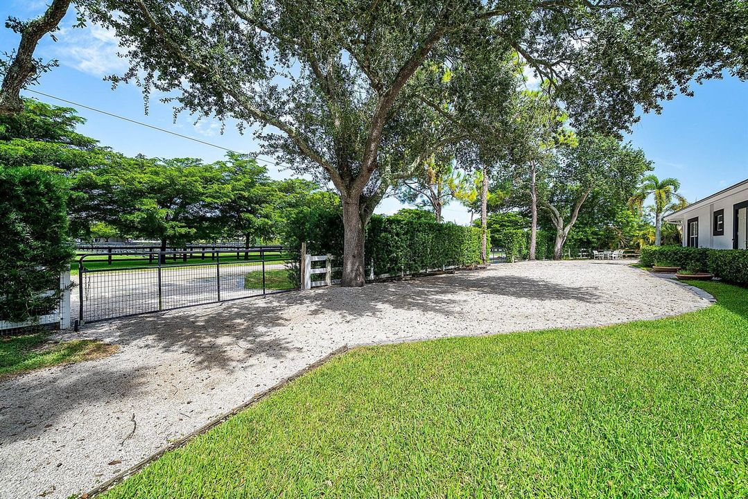 Entry Driveway