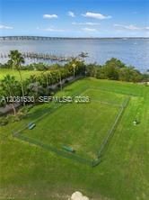 For Sale: $250,000 (2 beds, 2 baths, 1180 Square Feet)