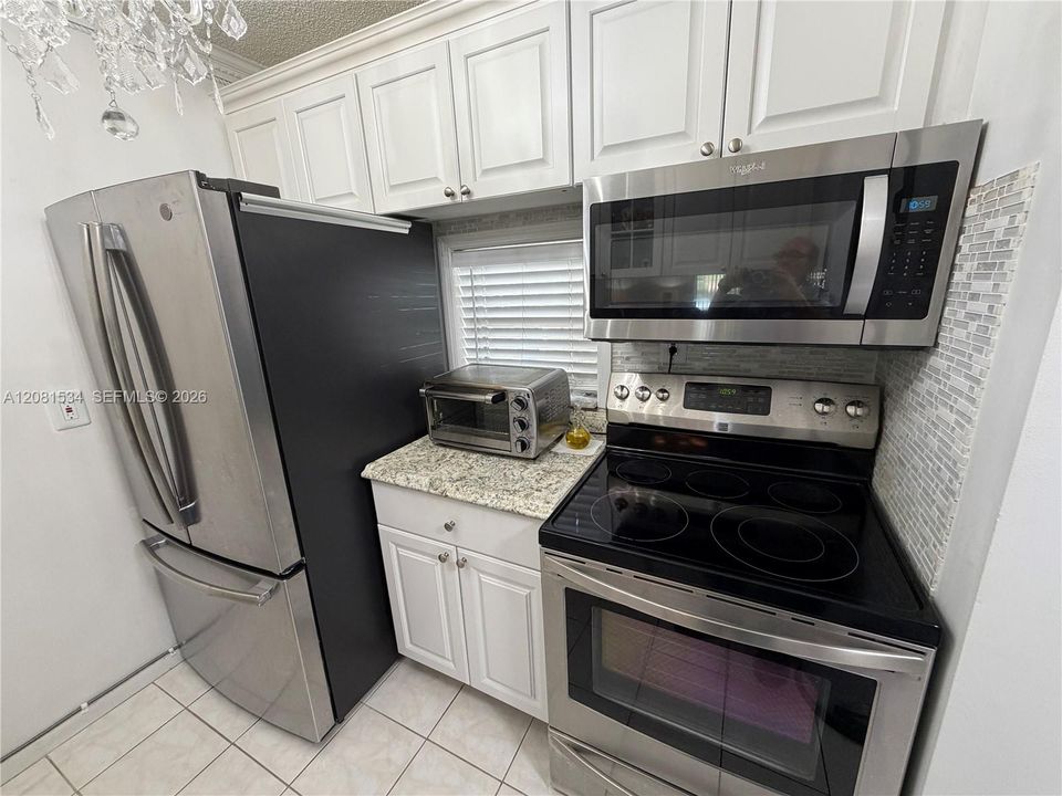 En Venta: $205,000 (2 camas, 1 baños, 832 Pies cuadrados)