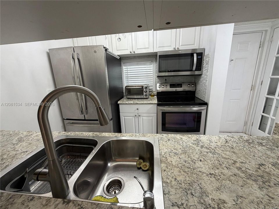 En Venta: $205,000 (2 camas, 1 baños, 832 Pies cuadrados)